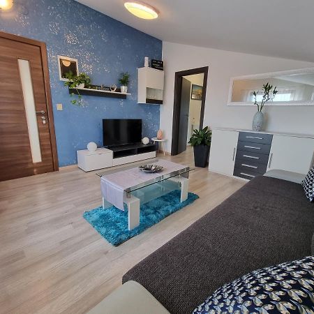 Apartment Pharos Zambratija  Buitenkant foto