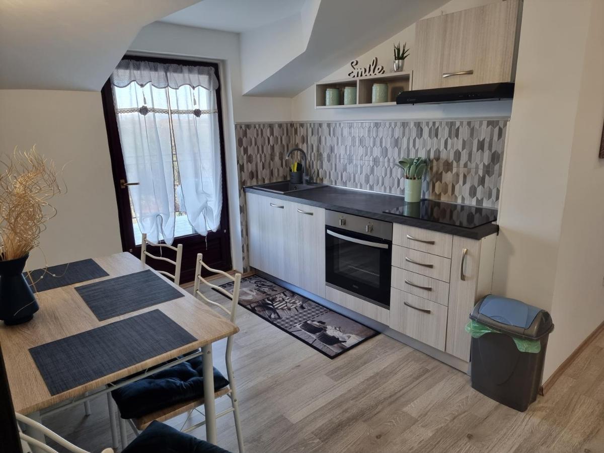 Apartment Pharos Zambratija  Buitenkant foto