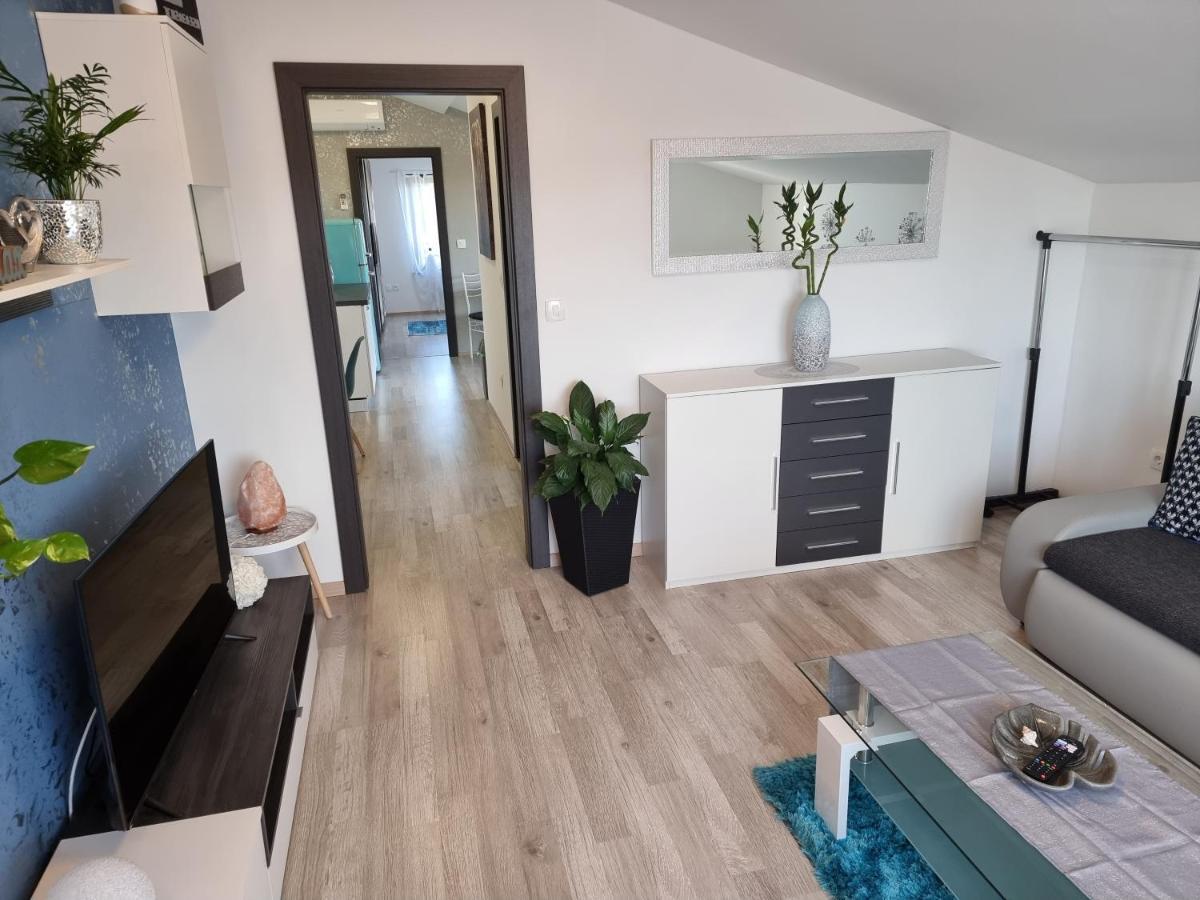 Apartment Pharos Zambratija  Buitenkant foto