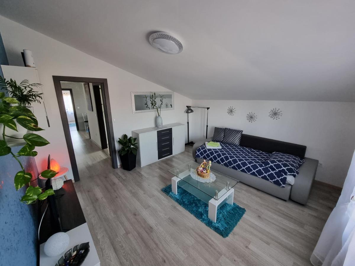 Apartment Pharos Zambratija  Buitenkant foto